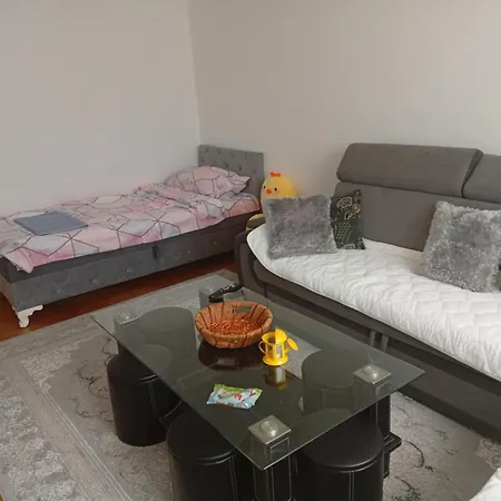 Apartment Stan Na Dan Kemo *